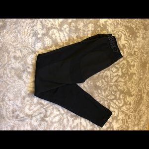 Black Gymshark leggings